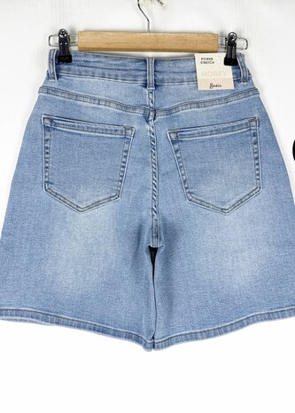 Lisa Powerstretch Short New Blue