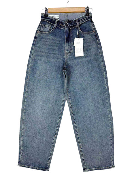 The Leah Balloon Jeans